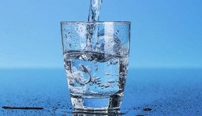 hoe u kunt afvallen met een drinkdieet